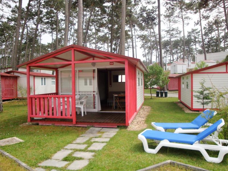 Parque De Campismo Orbitur Sao Pedro De Moel Hotell Rum bild