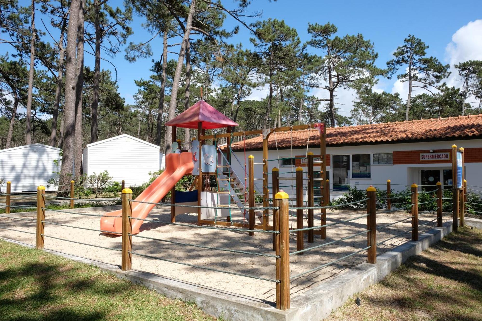 Parque De Campismo Orbitur Sao Pedro De Moel Hotell Exteriör bild
